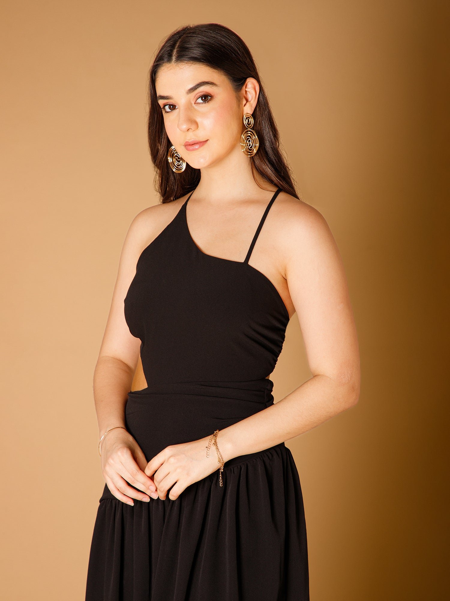 Black Solid Shoulder Straps Flared Sexy Maxi Dress - View 4